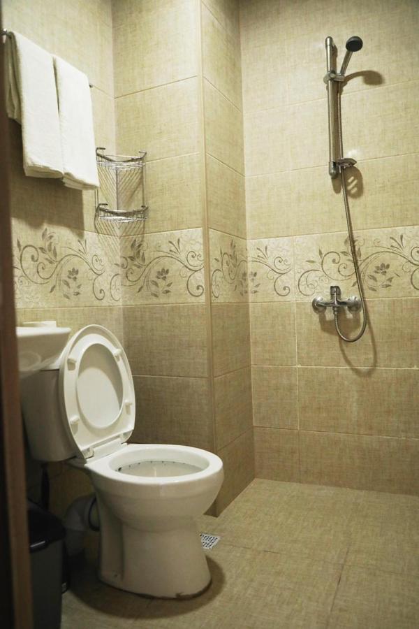 Hotel Estonia Two Kobuleti Luaran gambar
