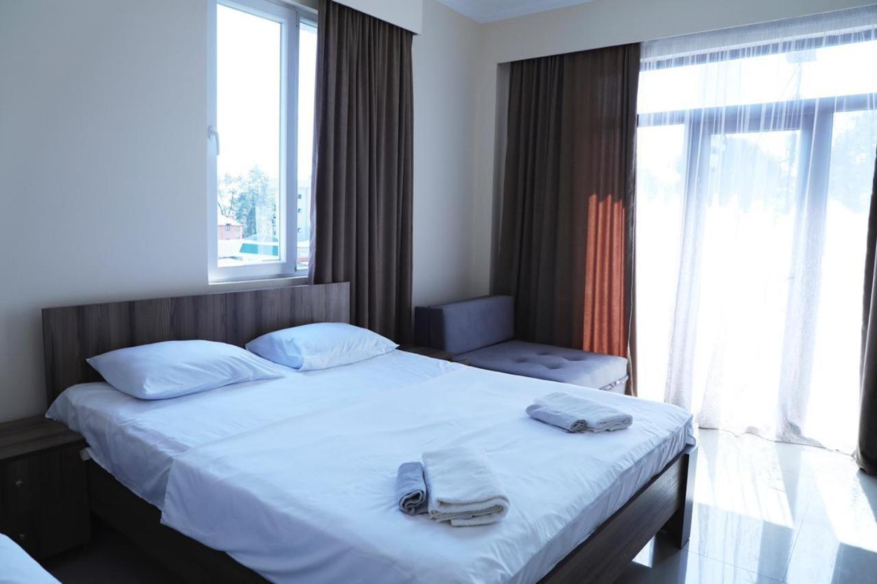 Hotel Estonia Two Kobuleti Luaran gambar