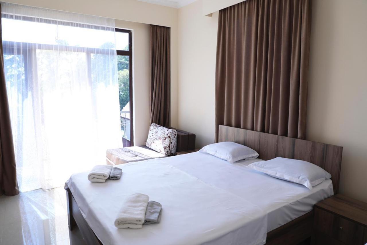 Hotel Estonia Two Kobuleti Luaran gambar