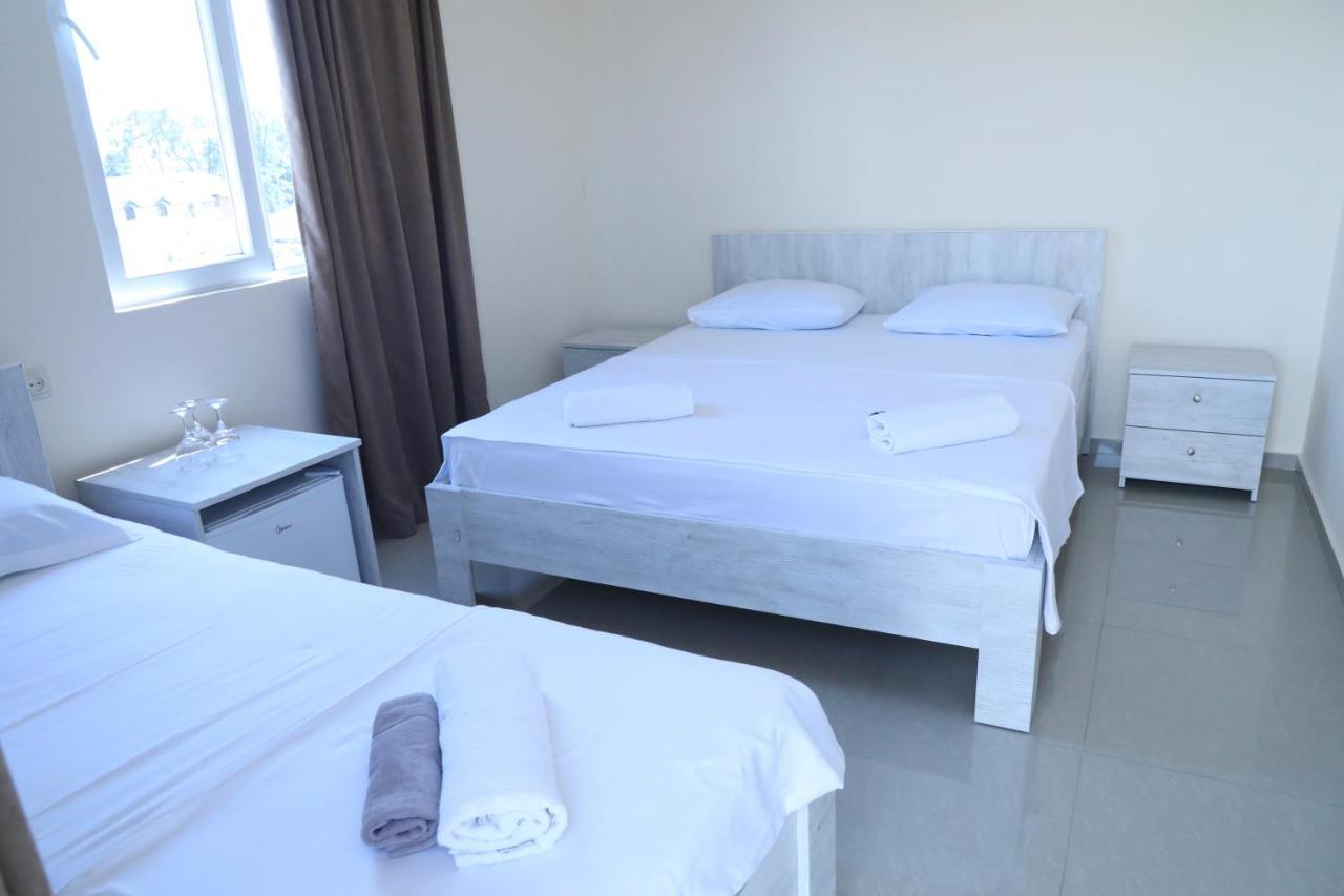 Hotel Estonia Two Kobuleti Luaran gambar